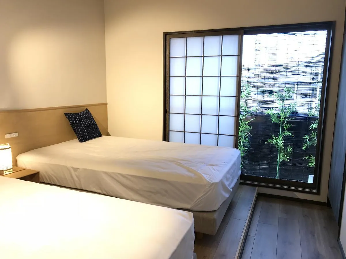 Chika Yuuki Villa Kyoto 0*,